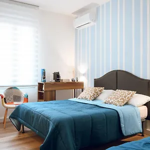  Bed & Breakfast Deluxe Front Sea, Domus Lumeras